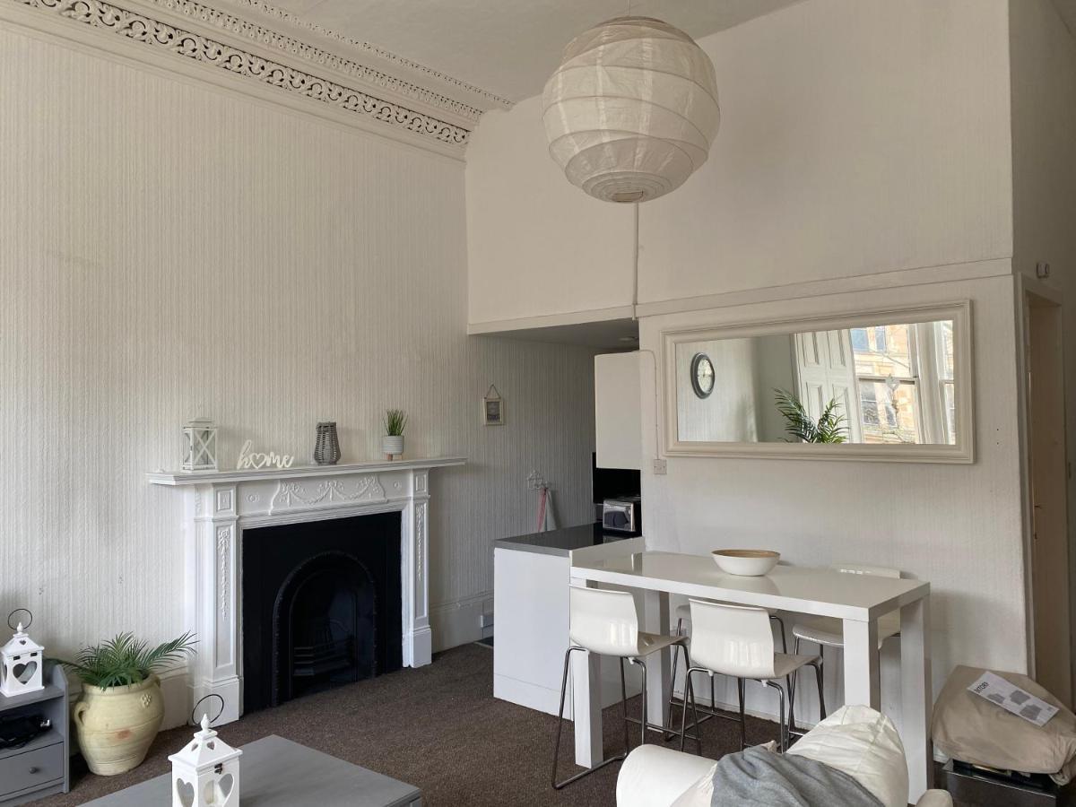 Captivating Apartment In Glasgow Westend Uk Bagian luar foto